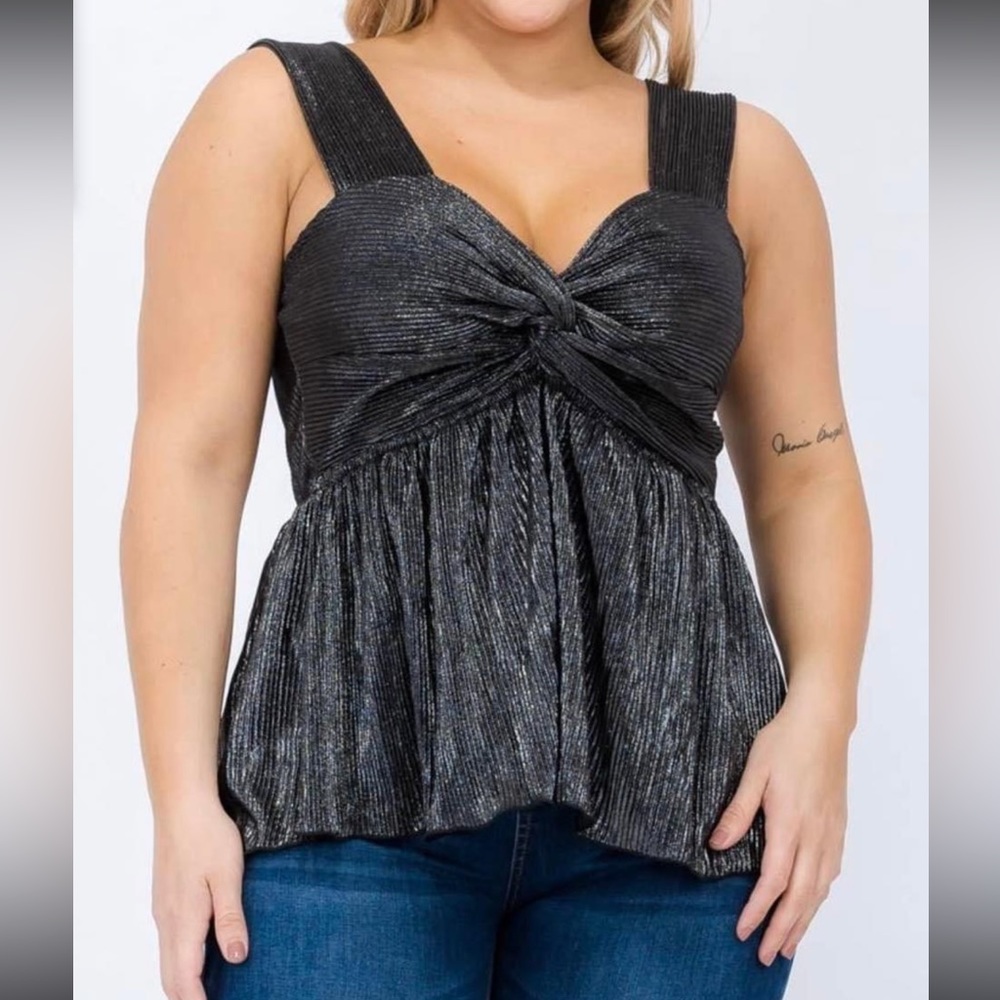 PLUS SIZE* flowy top